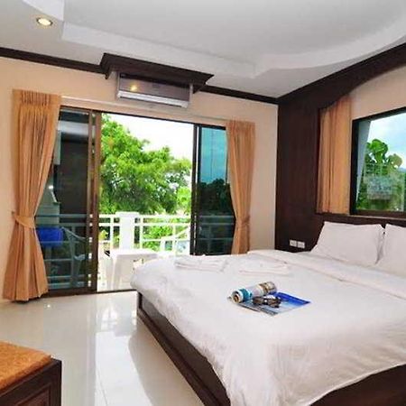 Triple Rund Place Hotel Patong Екстер'єр фото