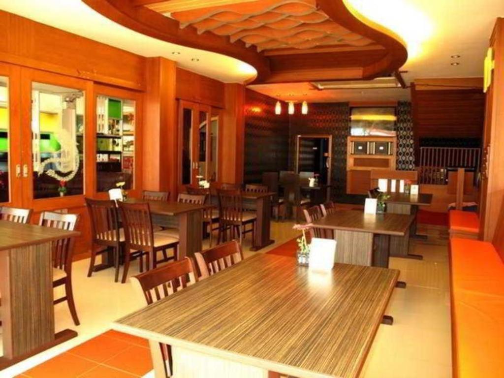 Triple Rund Place Hotel Patong Екстер'єр фото