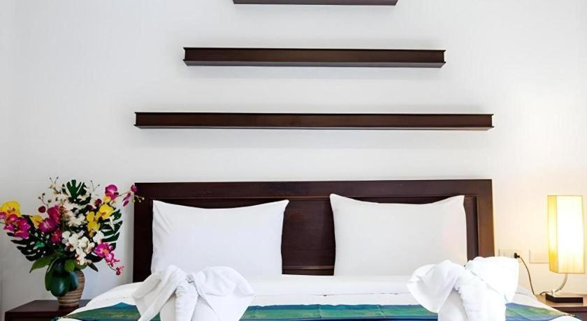 Triple Rund Place Hotel Patong Екстер'єр фото