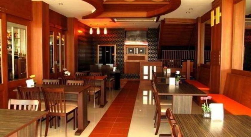 Triple Rund Place Hotel Patong Екстер'єр фото