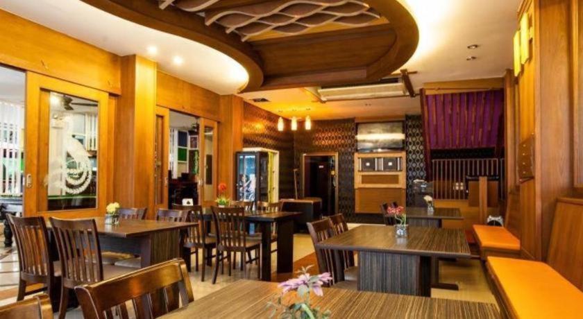 Triple Rund Place Hotel Patong Екстер'єр фото