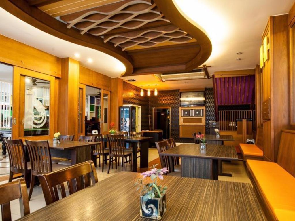 Triple Rund Place Hotel Patong Екстер'єр фото